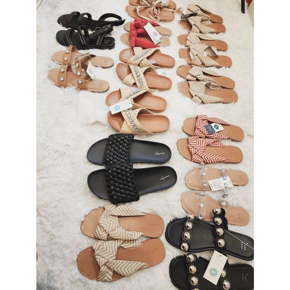 NWT reseller bundle of shoes, Universal Thread and A New Day - Picture 8 of 10